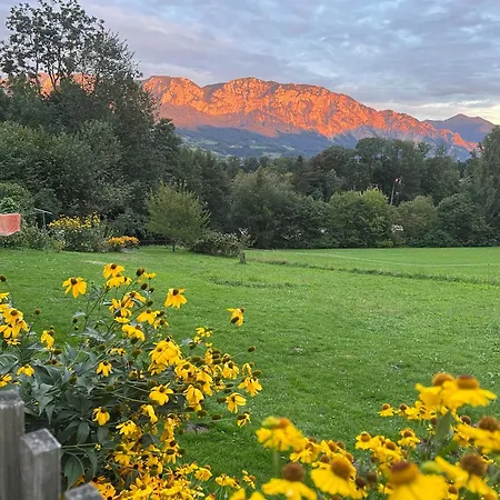 Familie Falkensteiner - Eine Friedvolle Oase * Nussdorf am Attersee